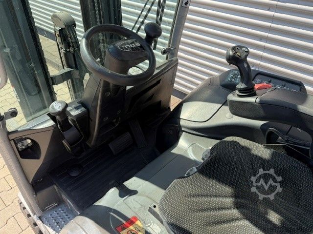 Elektrische vorkheftruck 3 wielen Still RX20-20