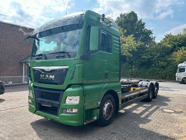 Camión con caja móvil MAN 26.440 TGX BDF mit Lift+Lenkachse 6x2