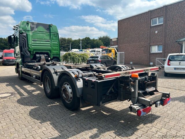Camión con caja móvil MAN 26.440 TGX BDF mit Lift+Lenkachse 6x2