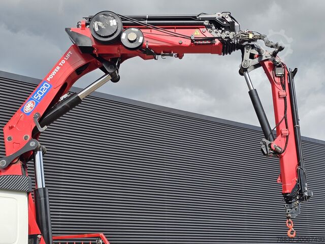 Laadplatform Volvo FM 500 8x4*4 / HMF 5020 K6 + JIB K4 / CRANE - KRAN