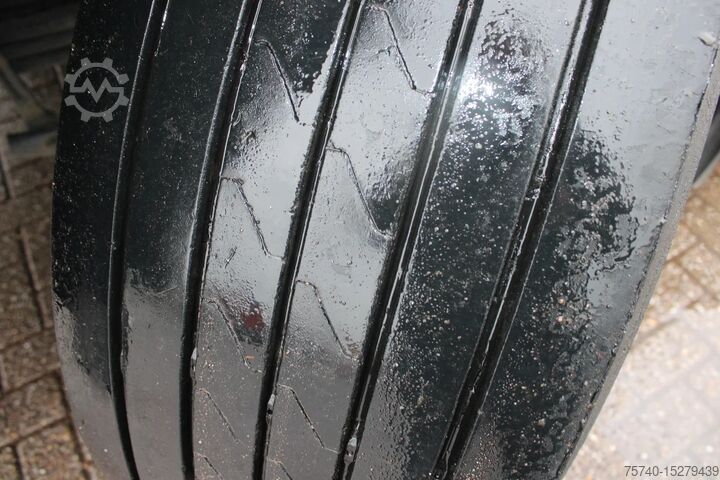 Lastplattform MAN TGX 26.440 + EURO 5 + Right Hand Drive