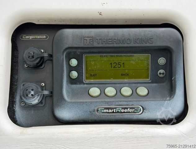 Kylsläpvagn SCHMITZ CARGOBULL SCB*S3B THERMO KING SLXe 400 LIFT AXLE FLOWERWID