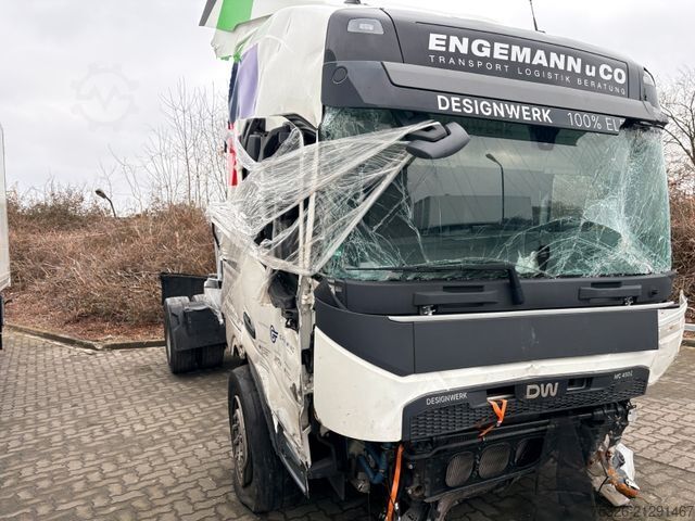 Standard dragbil  Designwerk E-Truck SEMI 40E UNFALL