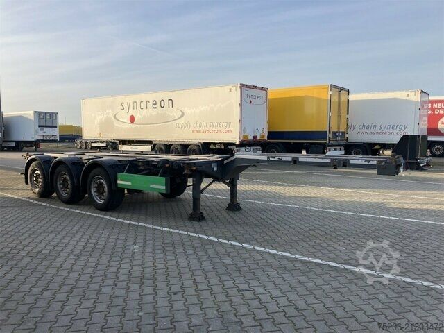 Naczepa z wymienną zabudową Krone Box Liner TU70