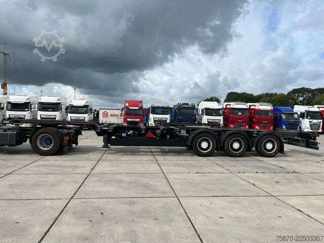 Transport af containere Kögel PORT 40 SIMPLEX 20