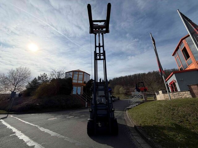 Elektrikli 4 tekerlekli forklift Linde E35HL-01