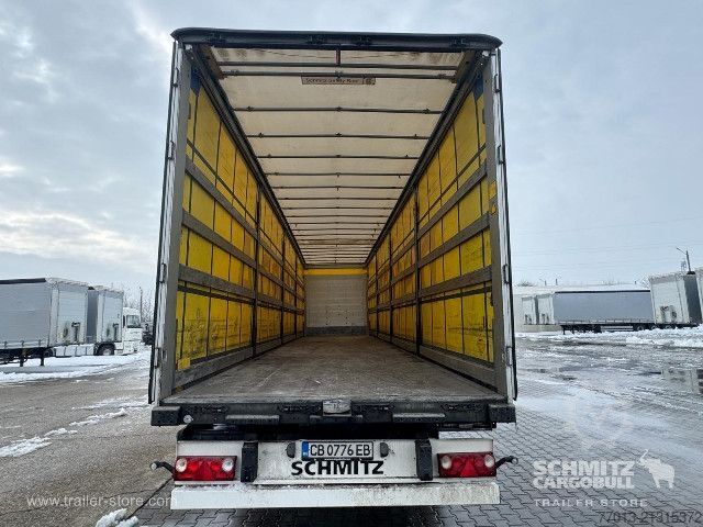 Semi-reboque aberto com lona Schmitz Cargobull Curtainsider Standard