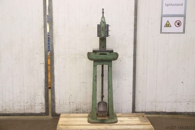 Ayak pedalı ile geçiş presi unbekannt 460/400/H1450 mm