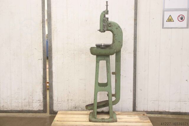 Ayak pedalı ile geçiş presi unbekannt 460/400/H1450 mm