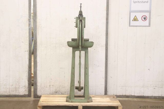 Ayak pedalı ile geçiş presi unbekannt 460/400/H1450 mm