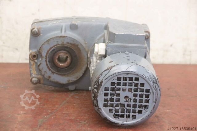 Getriebemotor 0,18 kW 23 U/min Cebeha CB SF 150-63 N/40