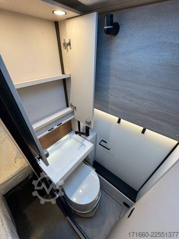 Camper van BÜRSTNER Habiton X HMX 6.0 *Offroad Paket*AHK 2,8t*sofort