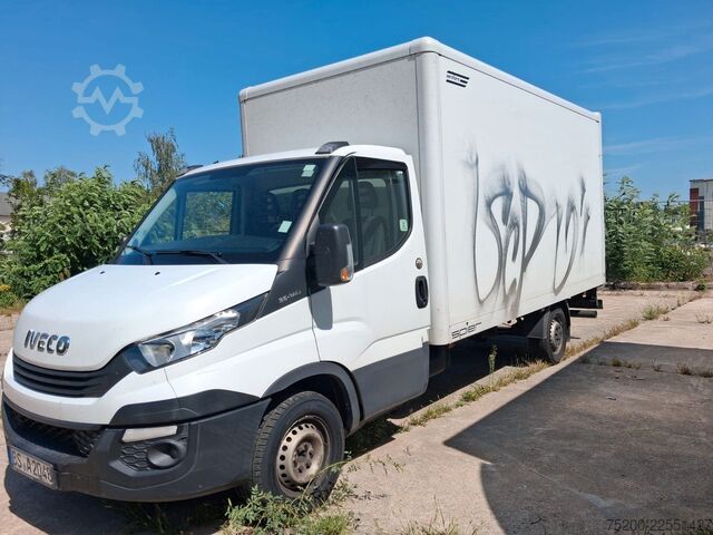 Fourgon tôlé IVECO Daily 35S14