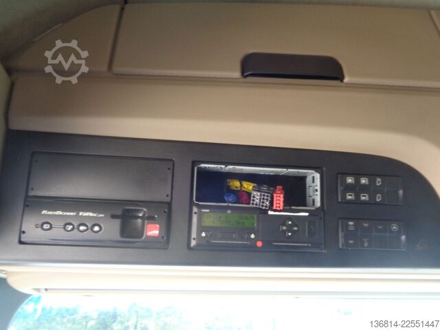 Standardowy ciągnik siodłowy MERCEDES-BENZ Actros 1845 LS Safety Pack