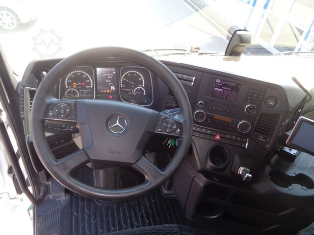 Standardowy ciągnik siodłowy MERCEDES-BENZ Actros 1845 LS Safety Pack