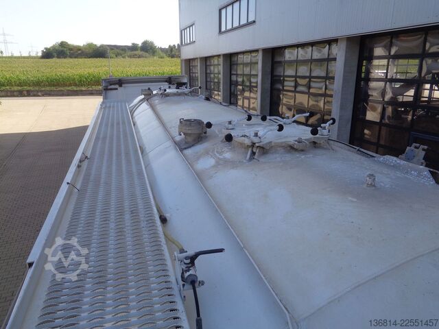Naczepa silos SPITZER SF 2734/2P Silo 34.000 L 2 Kammern Liftachse