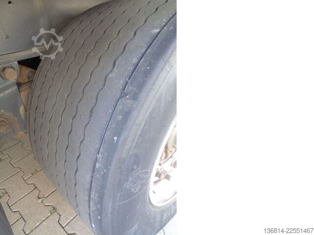 Naczepa KÖGEL S24-1 Mega Liftachse 445/45 R19,5