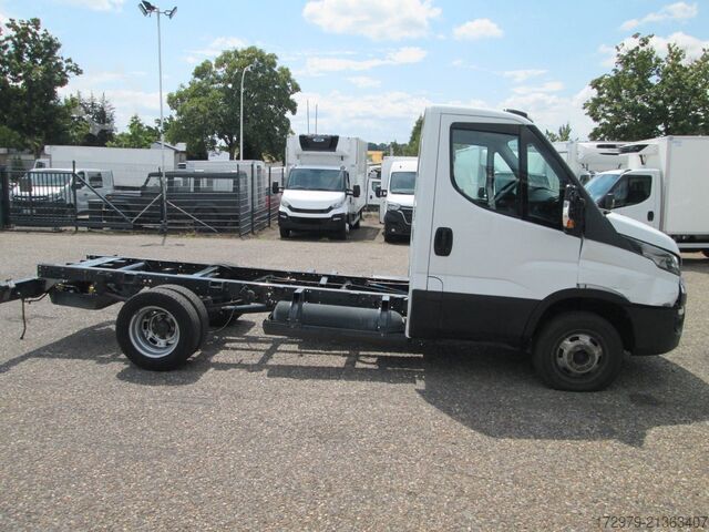 Šasija kombija IVECO 35c14 CNG 3.0 *Fahrgestell*Euro6*