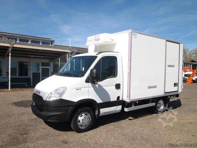 Chladírenská dodávka IVECO 35 C13*Kühlkoffer*LBW*Euro5*2.15m Breit*