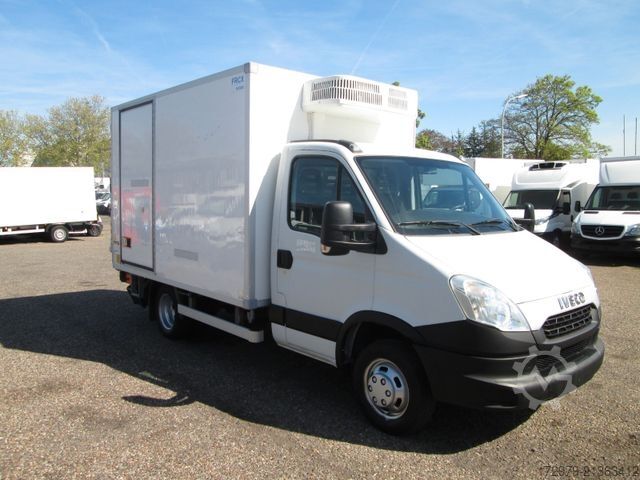 Chladírenská dodávka IVECO 35 C13*Kühlkoffer*LBW*Euro5*2.15m Breit*
