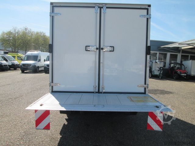 Chladírenská dodávka IVECO 35 C13*Kühlkoffer*LBW*Euro5*2.15m Breit*