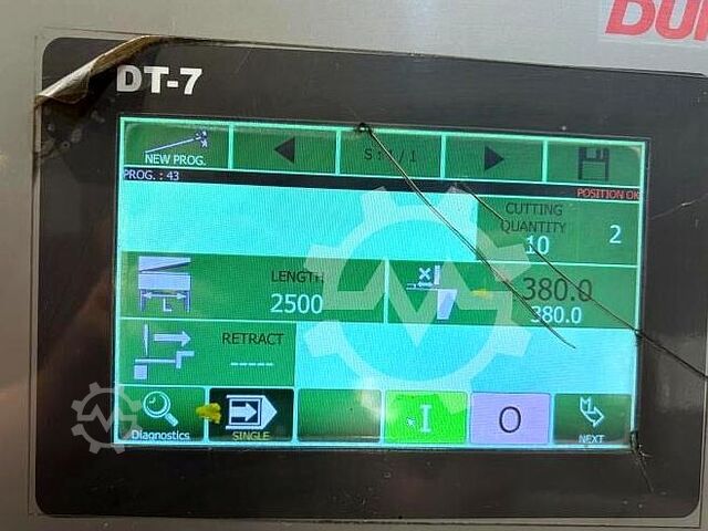 Guilhotina de chapa Durma SBT 3013, ano 2017 Durma SBT 3013
