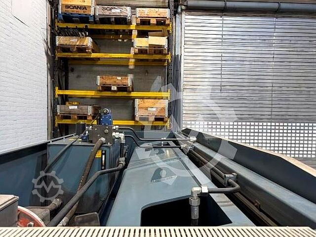 Guilhotina de chapa Durma SBT 3013, ano 2017 Durma SBT 3013