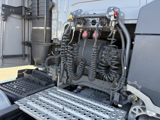 Standardowy ciągnik siodłowy VOLVO FH 500, EURO 6, RETARDER, STANDKLIMA