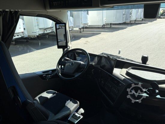 Standardowy ciągnik siodłowy VOLVO FH 500, EURO 6, RETARDER, STANDKLIMA