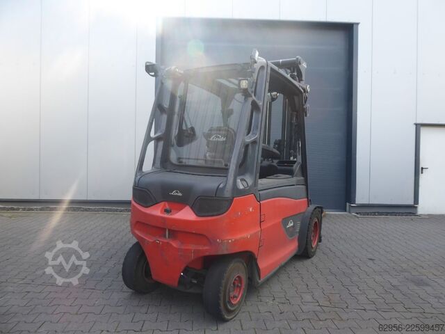 Elektro 4 Rad-Stapler Linde E40HL-01/600