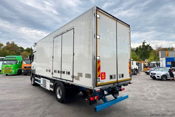 Rashladni kamion MERCEDES-BENZ Actros 1846 Thermoking UT1200
