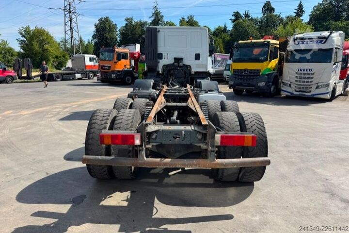Šasija kamiona IVECO 410T45 Trakker 8x4