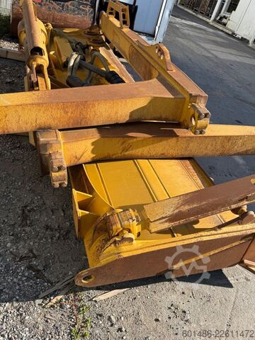 Valjak za puteve CATERPILLAR D6 LGP GPS 3D
