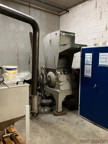 Schneidmühle 22 kW mit Abzug und Silo HERBOLD CS450/600-2A
