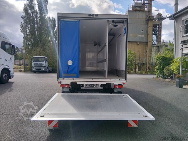 Kylskåpsbil Iveco Daily 70 C 21 HA 8/P Carrier Pulsor 400M