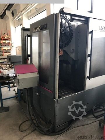 Megmunkáló központ - függőleges MAHO Mahomat