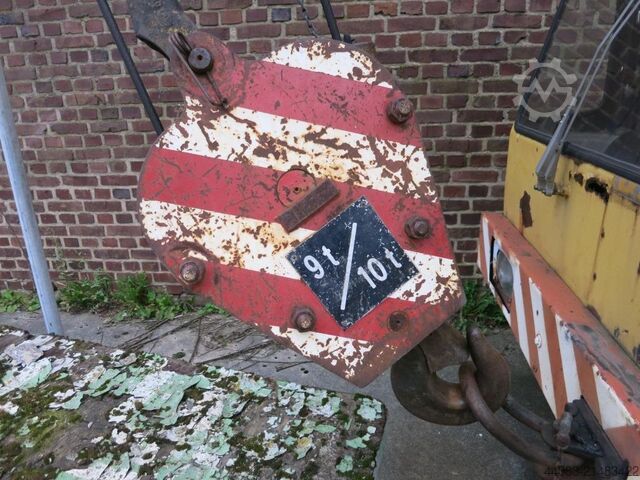 Teherautóra szerelt daru O&K TH 30