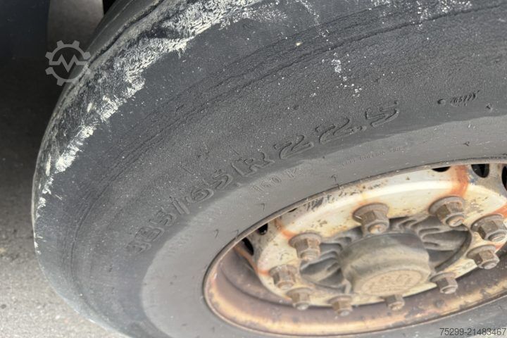 Auflieger mit Pritsche & Plane Schwarzmüller SPA 3/E Plane / Swiss-Vehicle