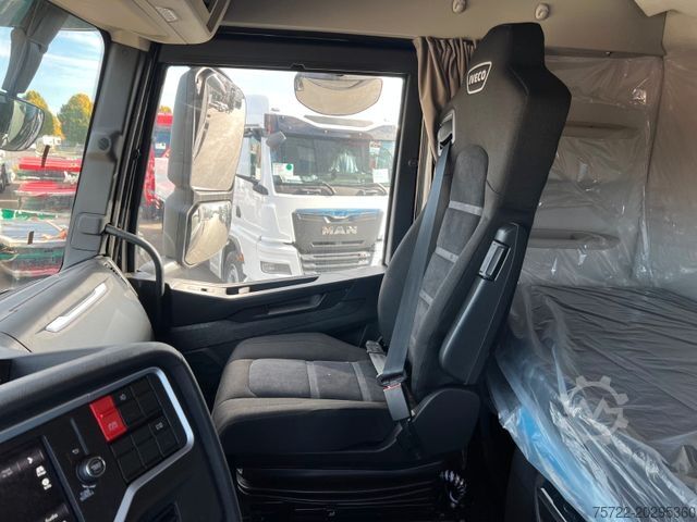 Vrachtwagenchassis IVECO X-WAY 570 BL Fahrgestell Holz Sofort Verfügbar