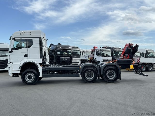 Teherautó alváz MAN TGS 33 520 6x6 BL Fahrgestell SOFORT VERFÜGBAR!!