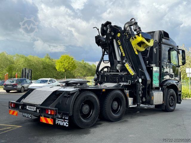 Houttransportwagen MERCEDES-BENZ AROCS 3353 6x4 LANGHOLZ TAJFUN LIV 300Z 9,6