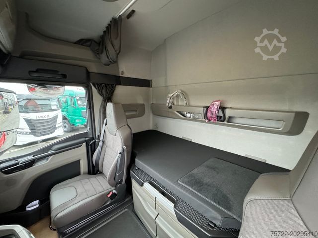 Houttransportwagen MAN TGX 26.580 6x4 BL/Plattform/ KRAN NACH WAHL!