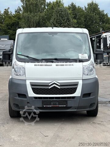 Bestelwagen Citroën Jumper Kasten 60 HDI 100 AHK Regale