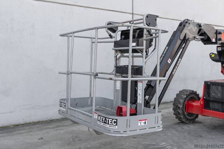 Gelenkteleskoparbeitsbühne Manitou ManGo 12