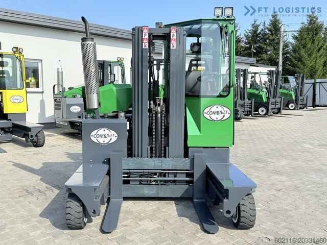 Wózek widłowy czterokierunkowy Combilift C2500 TRIPLEX 4900 Width: 1900 mm GAS