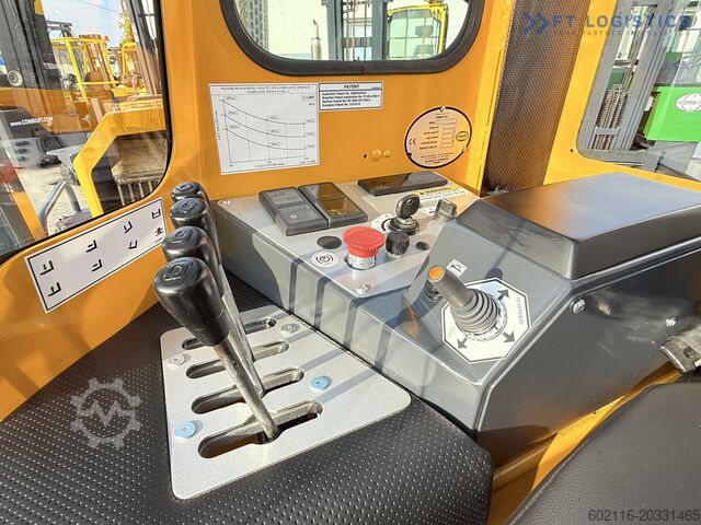 Wózek widłowy czterokierunkowy Combilift C4000 DUPLEX 4500 SIDE SHIFT FULL CABIN