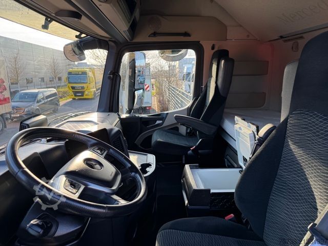 Standard tractor unit MERCEDES-BENZ Actros 1848 LS/BigSpace/Retarder/Spoiler/Navi