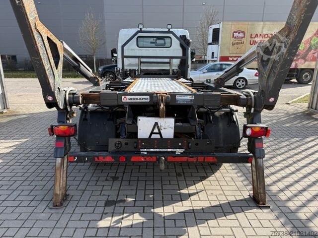 Tipper van FUSO Canter 7C18 Absetzkipper VERBREITERBAR/Klima