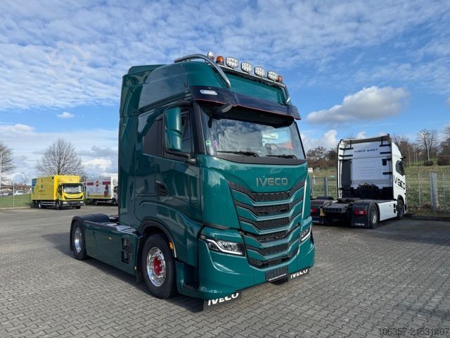 Standard tractor unit IVECO STRALIS S-WAY AS440S50T/P Intarder Top!