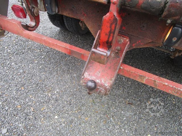 Fourgon benne basculante IVECO Daily 35C13  *Teleskop Absetzkipper+AHK+3-Sitze*